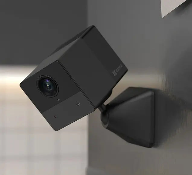 Cámara De Seguridad 4g Ezviz Cb2 2k 3mp Negra (no Wifi)